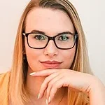 جوليا أوليخ