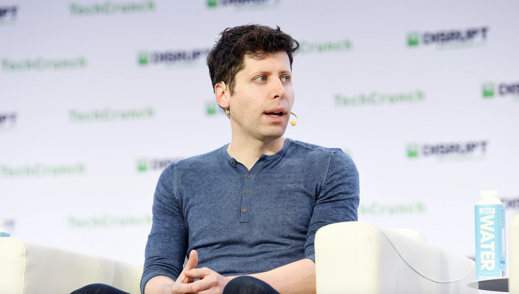 يتوقع الرئيس التنفيذي لـ OpenAI أن يدخل الموظفون الافتراضيون إلى القوى العاملة هذا العنام
