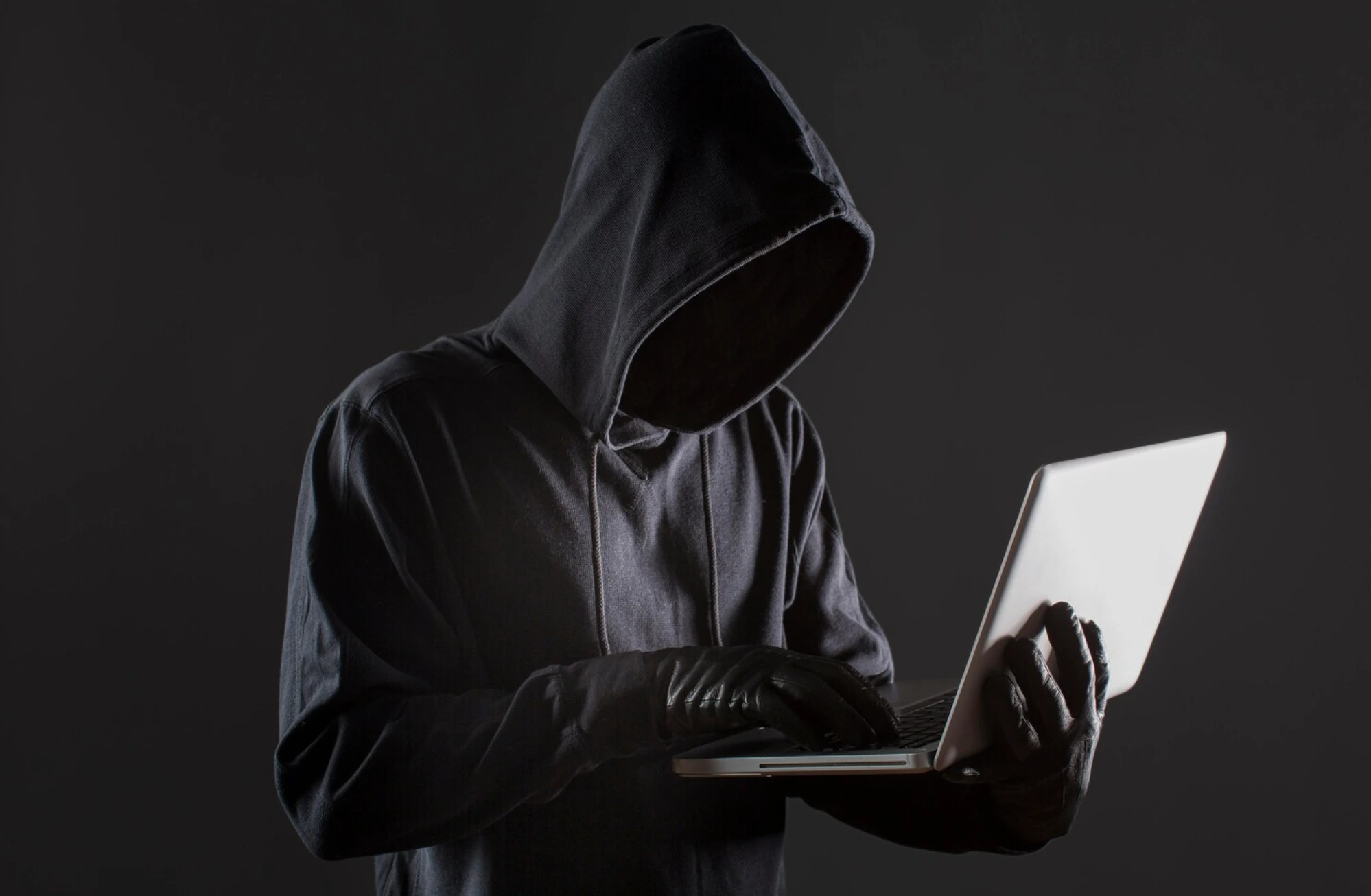 تزايد الرابط بين الجناة الإلكترونيين والمتسللين الحكوميين يثير مخاوف الأمن