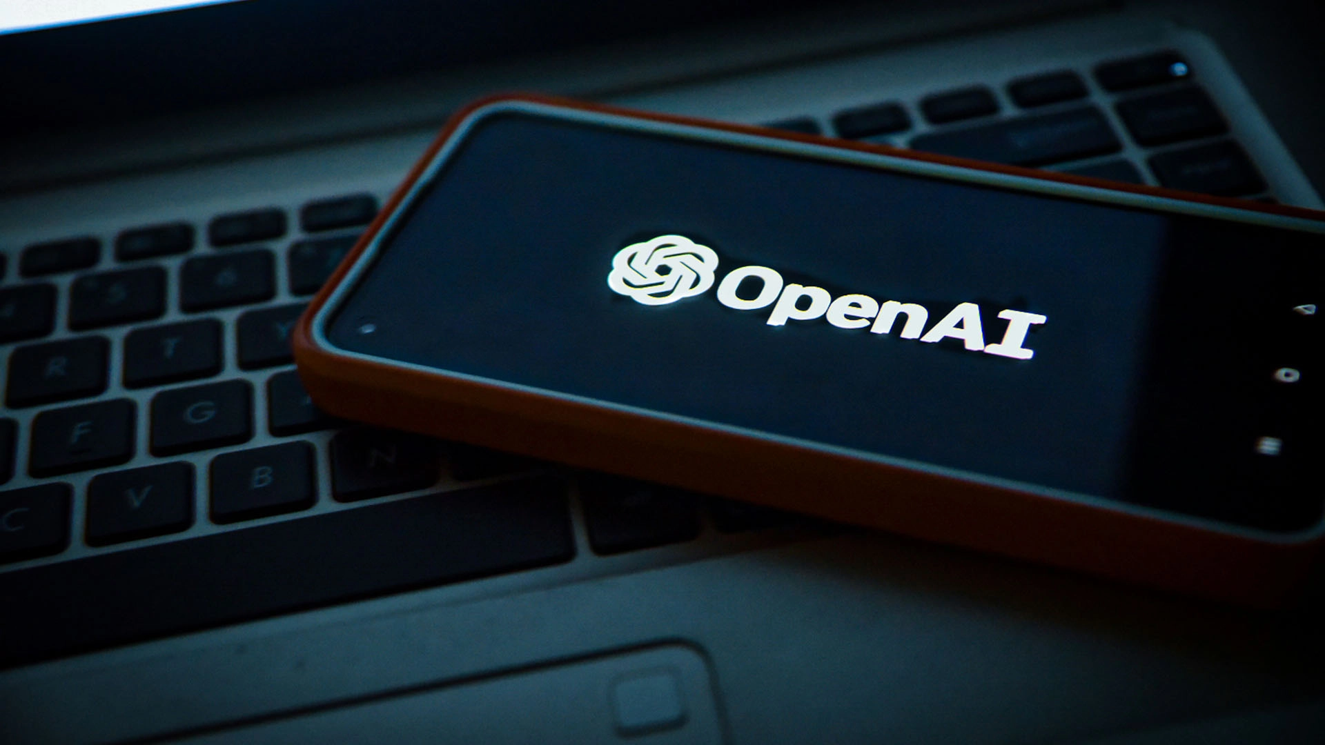 اتفق إيلون ماسك و OpenAI على المضي قدما بالمحاكمة المتسارعة حول الانتقال إلى الربحية