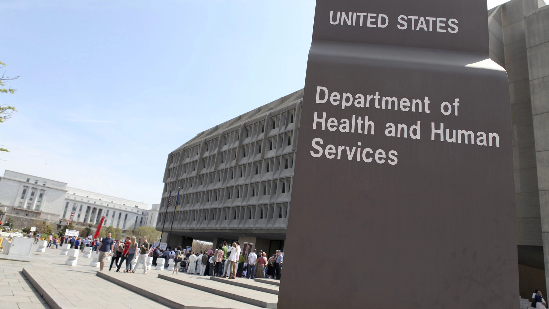 تقول العاملات أن الخفض الشاسع في ميزانية تكنولوجيا المعلومات في HHS يعرض بيانات الصحة الأمريكية للخطر