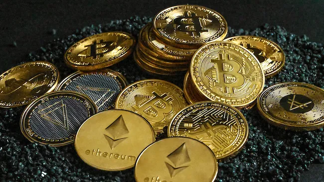 اليابان تعترف بالعملات الرقمية كمنتجات مالية قانونية