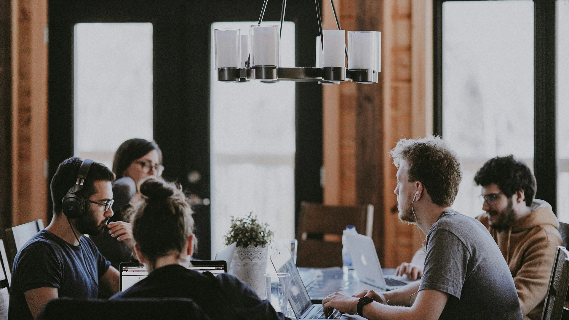 شركة Veza لأمن الهوية تجمع 108 مليون دولار، بدعم من Snowflake وAtlassian وWorkday.