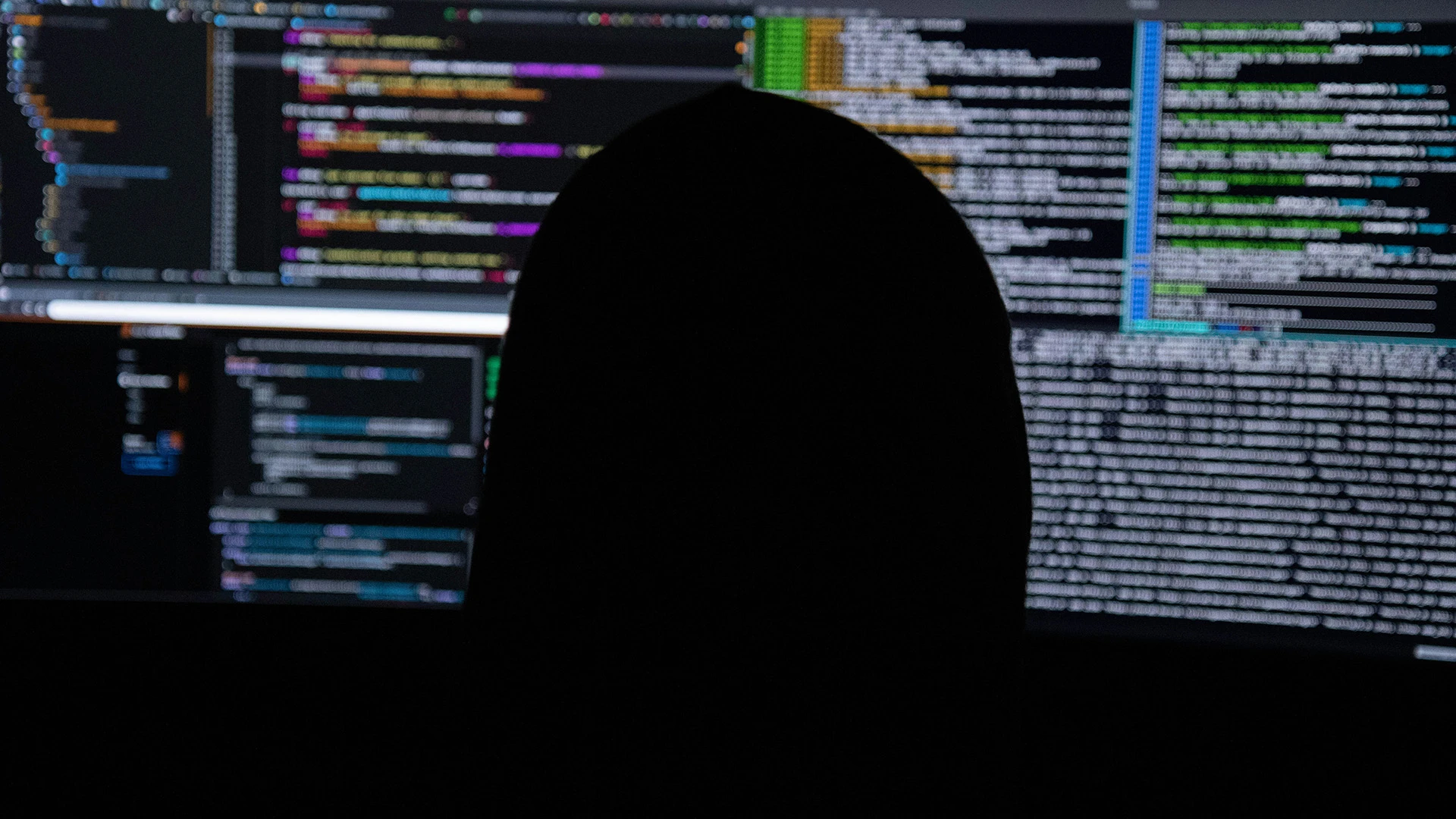 تعرضت البنوك الأسترالية لهجوم إلكتروني: سُرقت بيانات دخول الموظفين وبيعت عبر الإنترنت