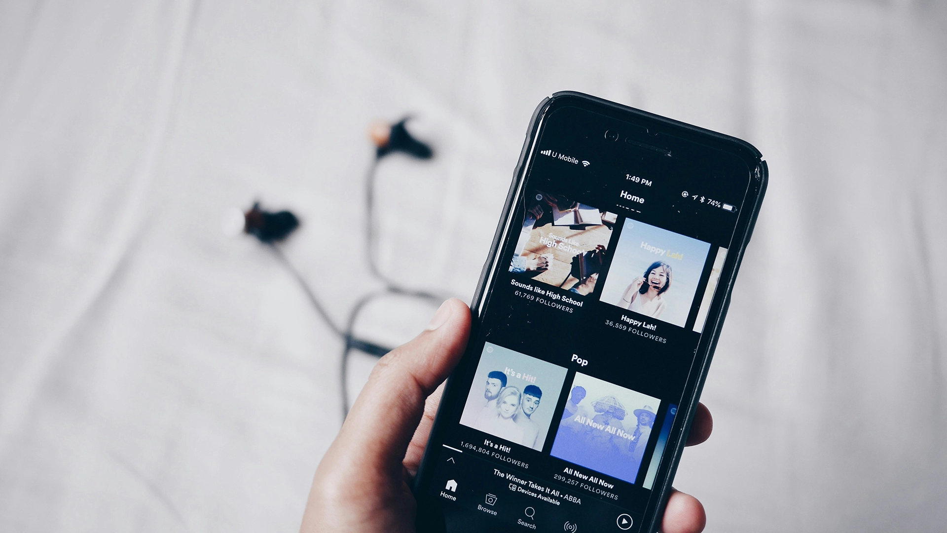 استضافت Spotify بودكاستات مزيفة تبيع الأدوية الموصوفة