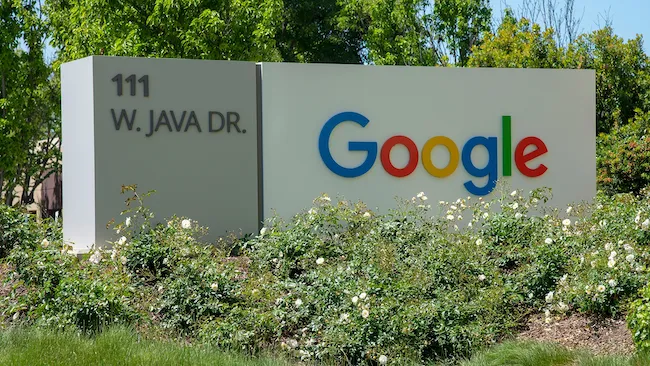 أعلنت جوجل عن وضع الذكاء الصناعي في البحث، اشتراك الذكاء الصناعي بقيمة 250 دولار، نظارات ذكية، والمزيد في I/O 2025