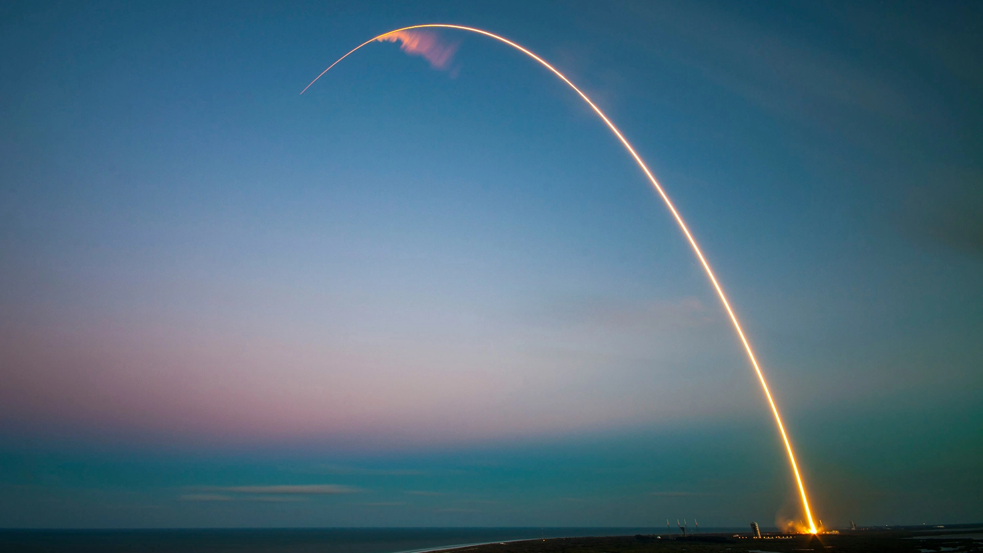 انفجرت سفينة الفضاء لشركة SpaceX، وفشلت في رحلة الاختبار للمرة الثالثة على التوالي.