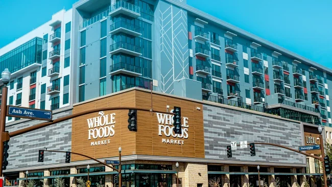 ضرب القراصنة UNFI، الموزع الرئيسي للأغذية لـ Whole Foods والجيش الأمريكي