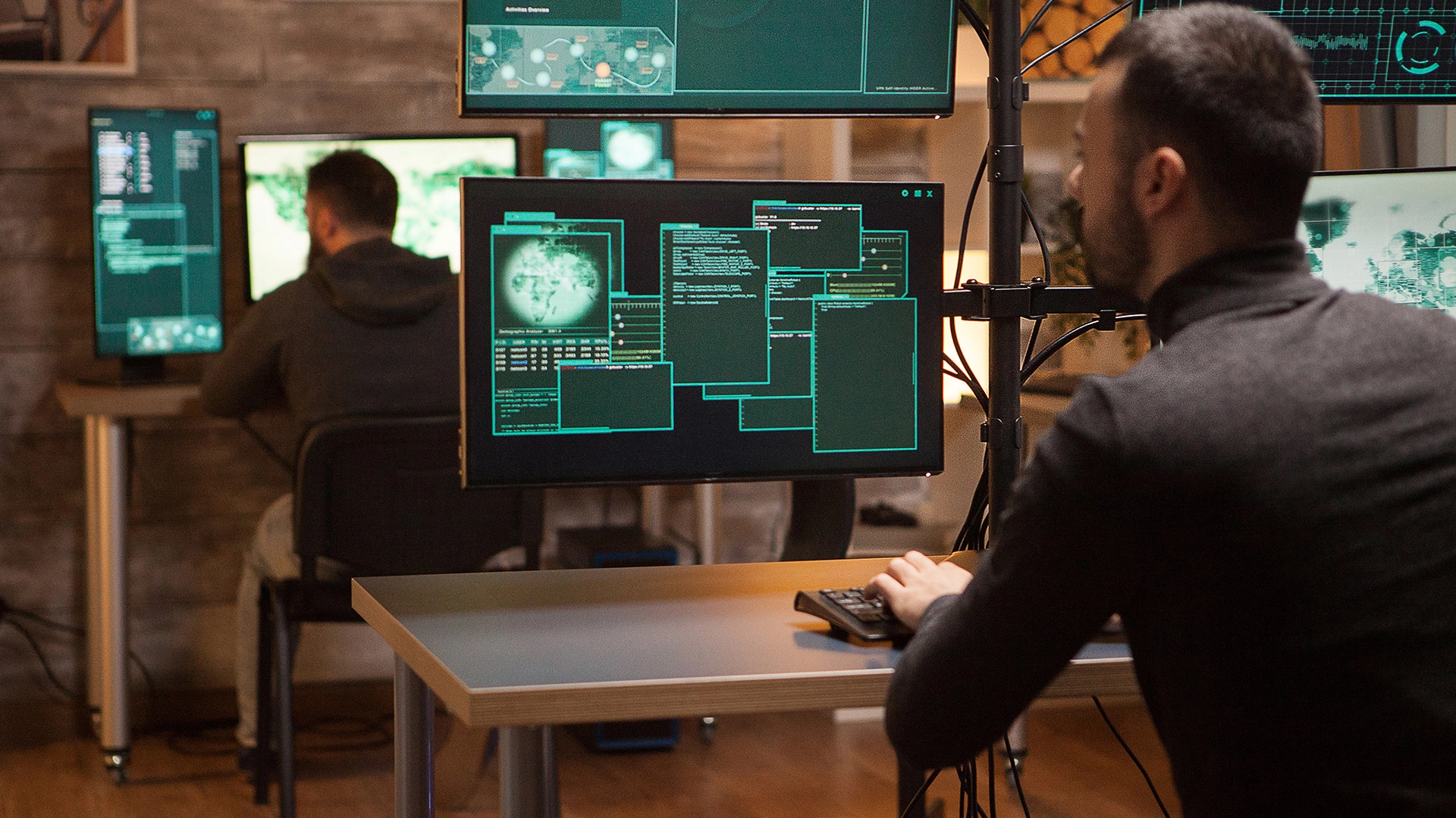 تم اكتشاف مجموعة هاكرز جديدة تختبئ في مواقع إنترنت مشروعة