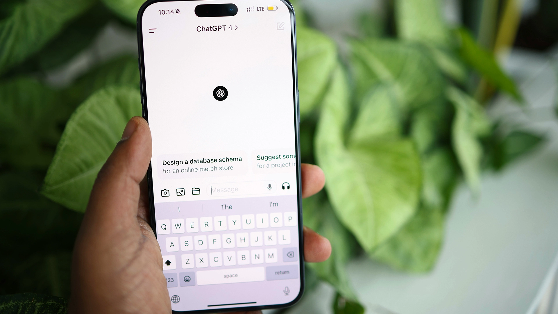 تم تخزين محادثات ChatGPT مؤقتاً في Google